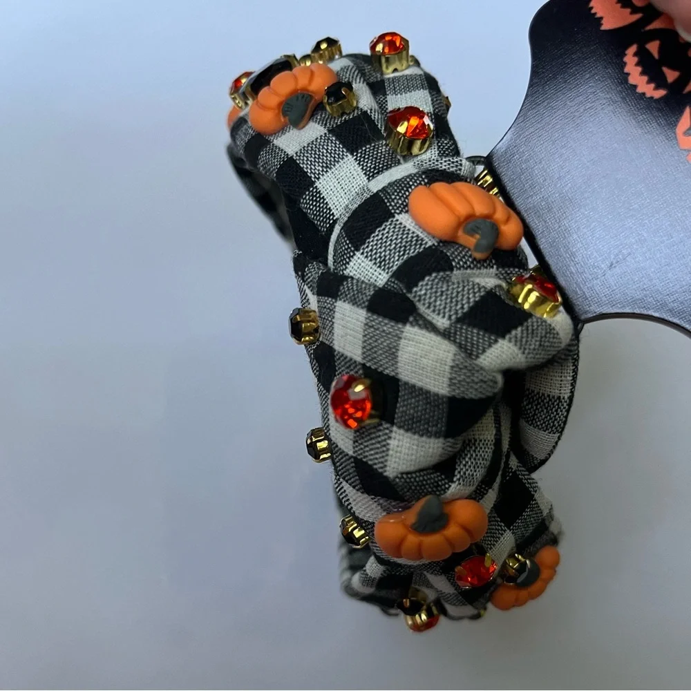 NWT ⚜️🖤⚜️ PIPER K Gorgeous Halloween crystals embroidered Headband